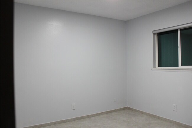 Building Photo - 288 Maricopa Dr
