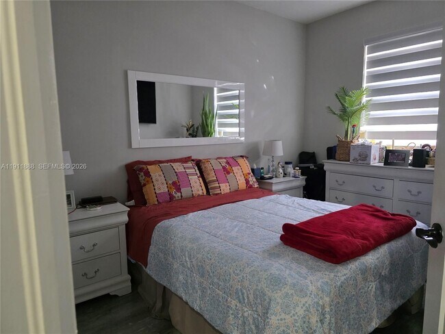 Building Photo - 4972 SW 127th Ave