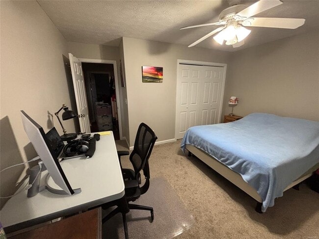 Building Photo - 1136 Hallwood Ln