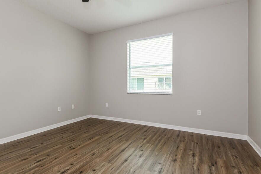 Building Photo - 636 Star Magnolia Dr