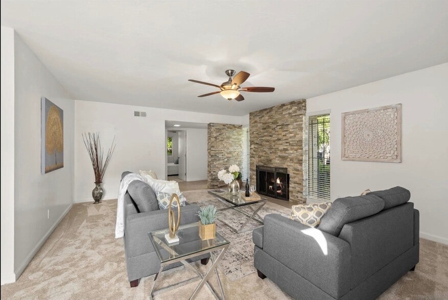 Building Photo - 4224 Collwood Ln