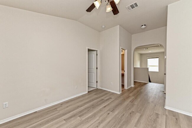 Building Photo - 31 Stone Terrace Dr