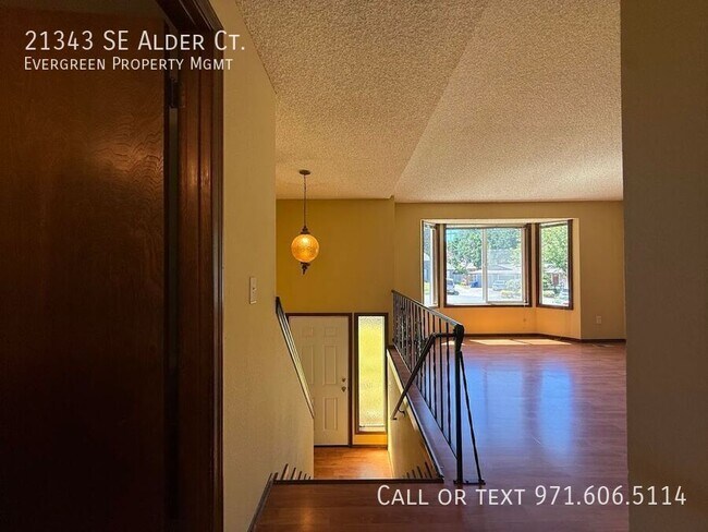 Building Photo - 21343 SE Alder Ct