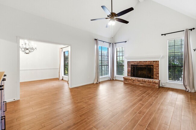 Building Photo - 5626 Spring Lodge Dr