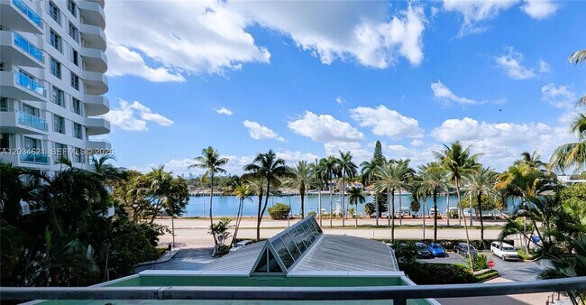 Building Photo - 5161 Collins Ave