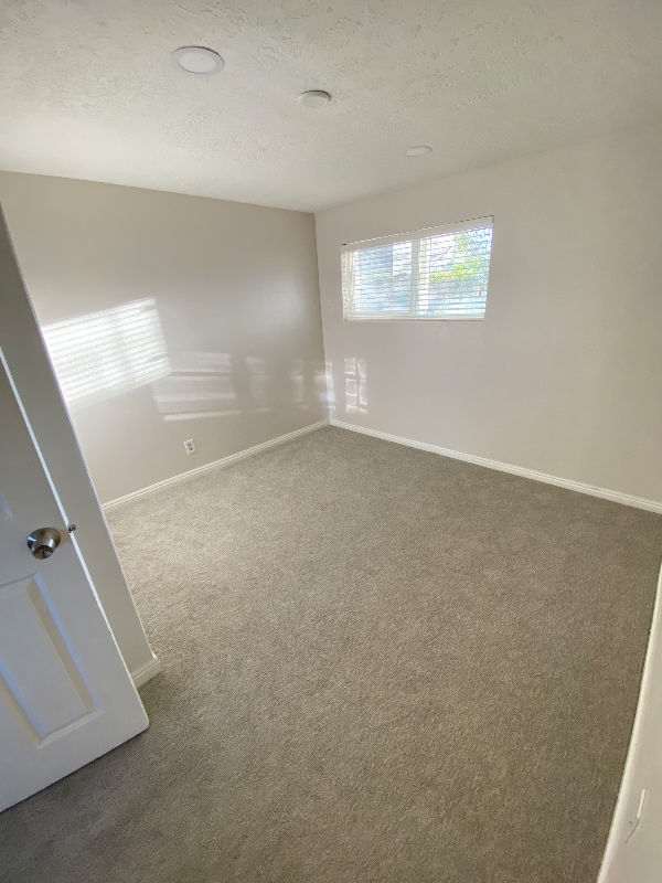Building Photo - 11540 Sandy Creek Dr
