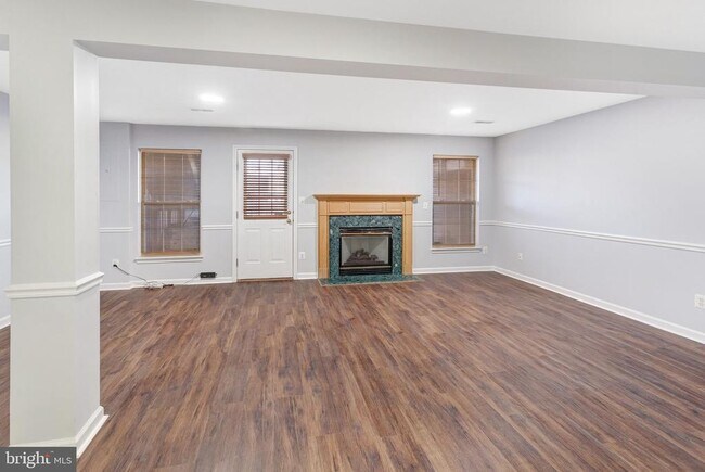 Building Photo - 2594 Sylvan Moor Ln