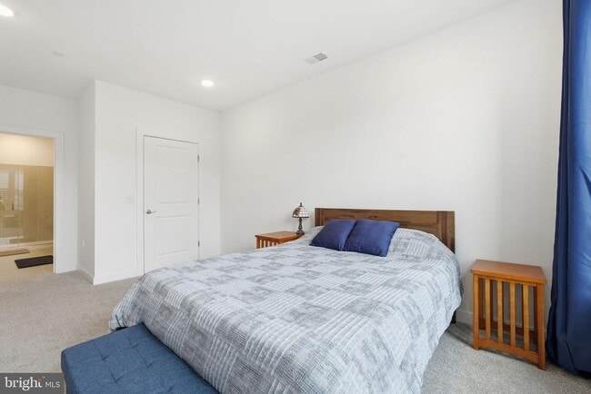 Building Photo - 21950 Garganey Ter