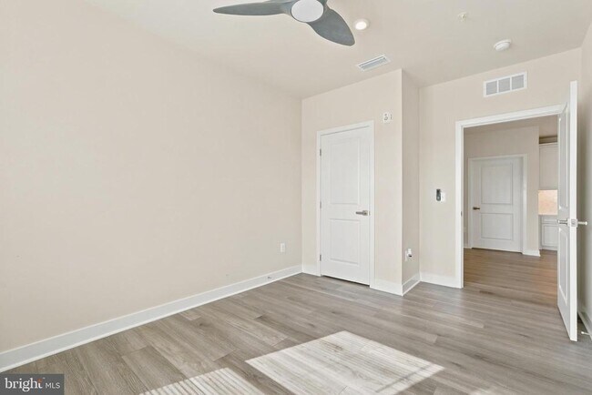 Building Photo - 4399 Peach Lily Ln