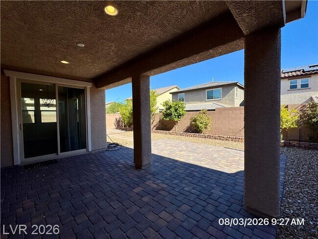 Building Photo - Beautiful 4BR Home with Huge Loft, Gourmet Kitchen & Covered Patio