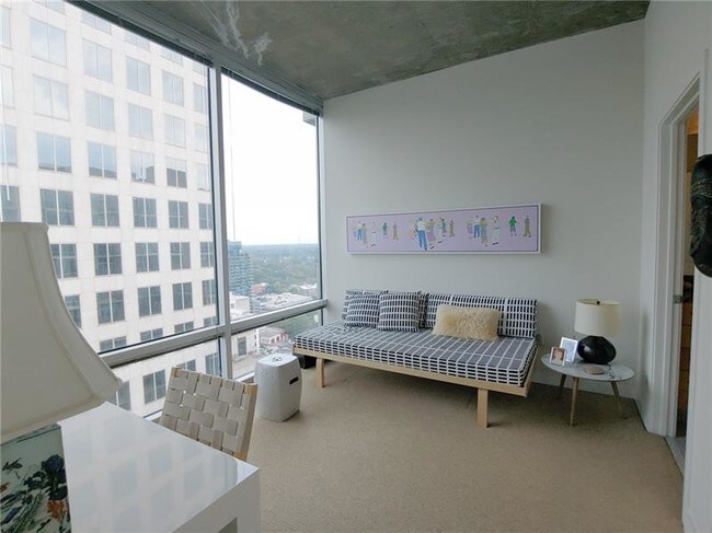 Building Photo - 943 Peachtree St NE