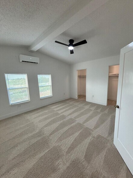 Building Photo - 13349 Friendship Rd