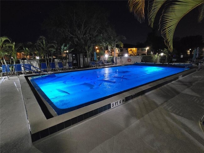 Building Photo - 19505 Quesada Ave