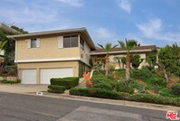 Building Photo - 7861 Oceanus Dr