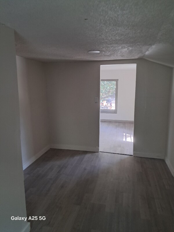 Building Photo - 2351 Dukes Ave