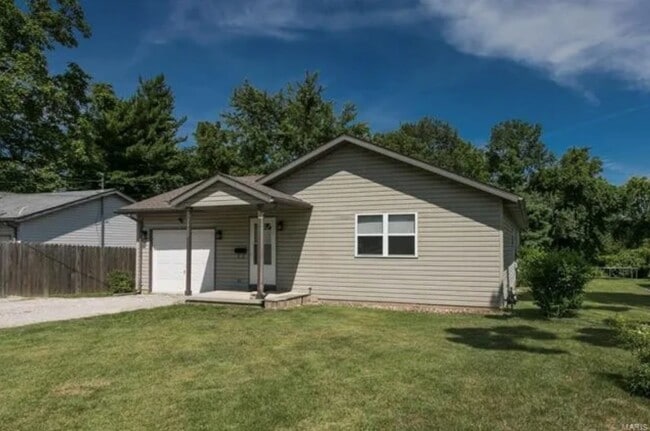 Primary Photo - 1702 Schobert Dr