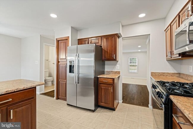 Building Photo - 7867 Wintercress Ln