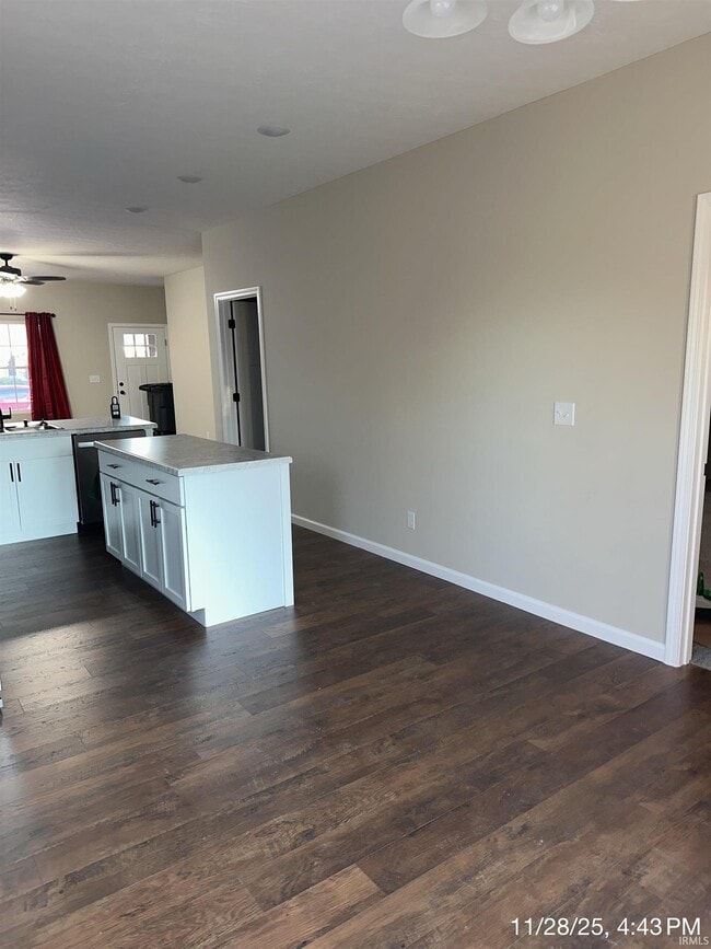 Building Photo - 1341 S Waugh St