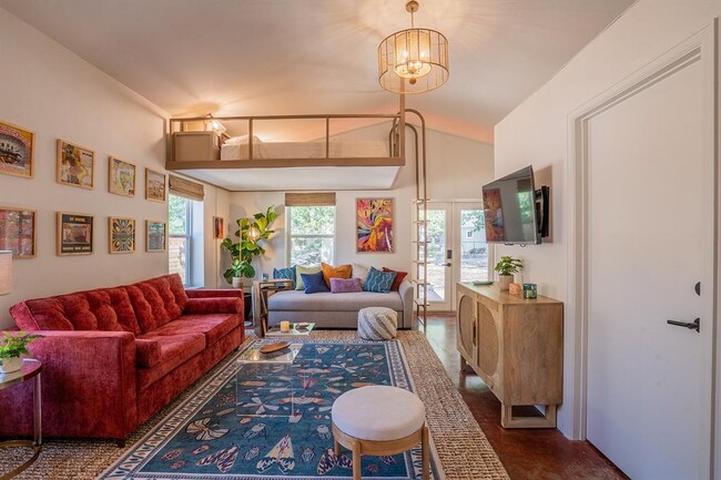 Building Photo - 5200 St Georges Green