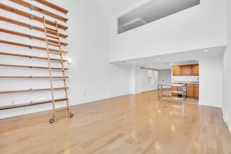 Building Photo - 19-19 24th Ave