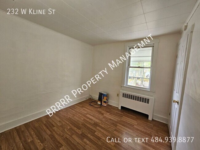 Building Photo - 232 W Kline Ave