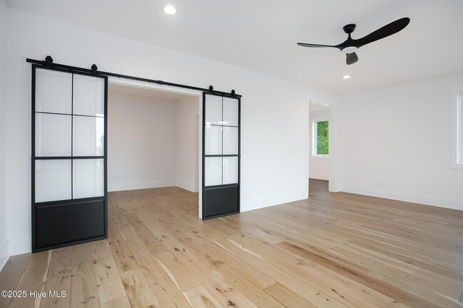 Building Photo - 109 Broadview Ln