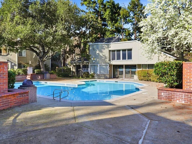 Common pool spa club house area - 1661 Braddock Ct