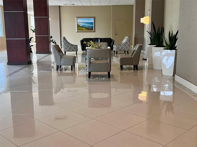 Building Photo - 4250 Galt Ocean Dr