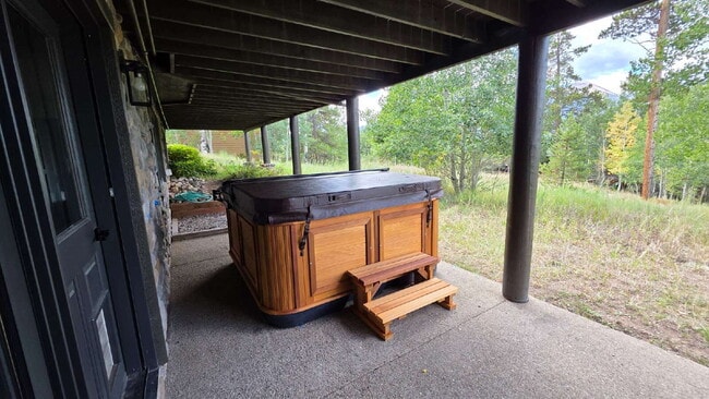 Building Photo - Fully Remodeled 4 bedroom Home in Hamilton...