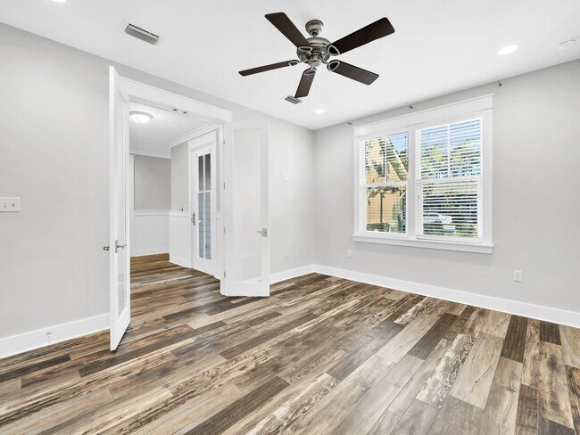 Building Photo - 741 Breakers Street