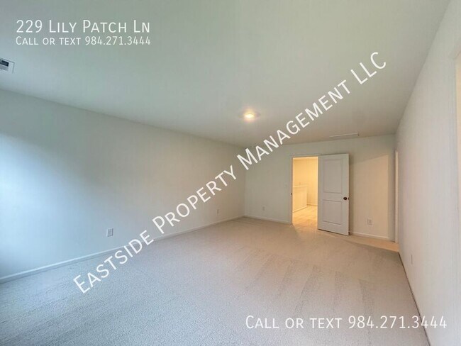 Building Photo - 229 Lily Patch Ln