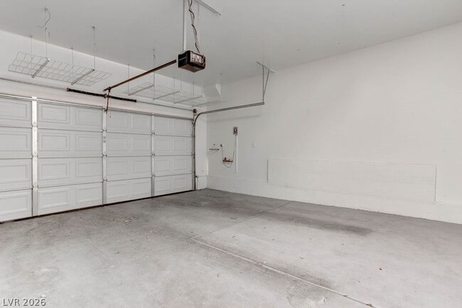 Building Photo - 1133 Via Rocca