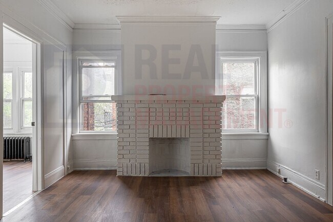 Building Photo - Cozy Living near University Circle