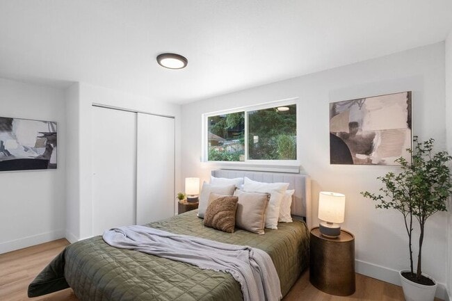 Building Photo - 4916 NE Alberta Ct