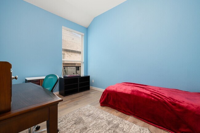 Building Photo - 6722 Waxbill Rd