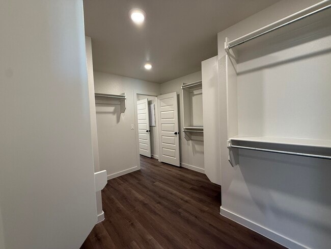 Building Photo - 3011 138th Pl