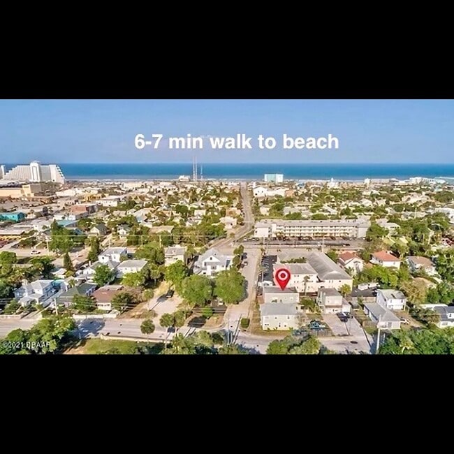 Building Photo - 202-1