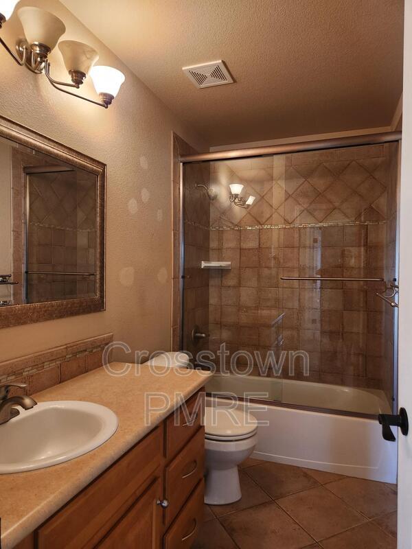 Building Photo - 157 Beacon Way
