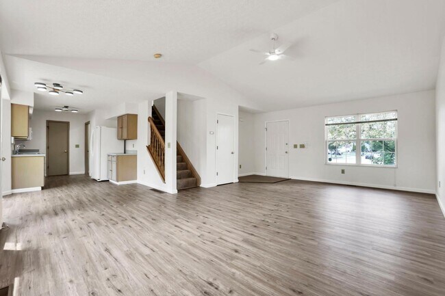 Building Photo - 4516 Harston Ave