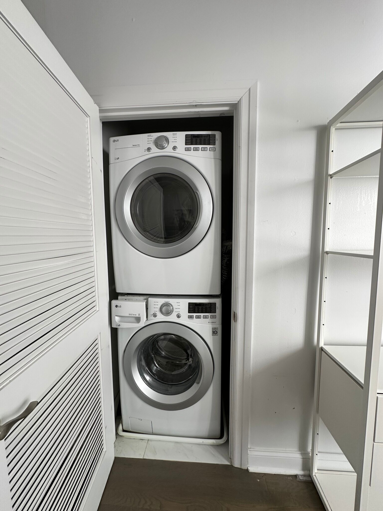 Building Photo - 297 4th St