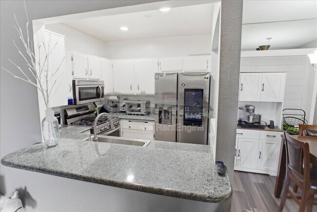 Building Photo - 23845 Del Monte Dr.