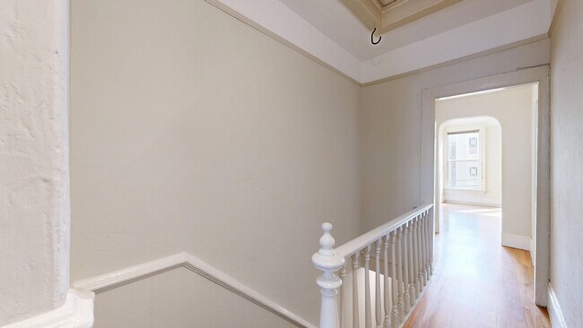 Building Photo - 530 Fell St