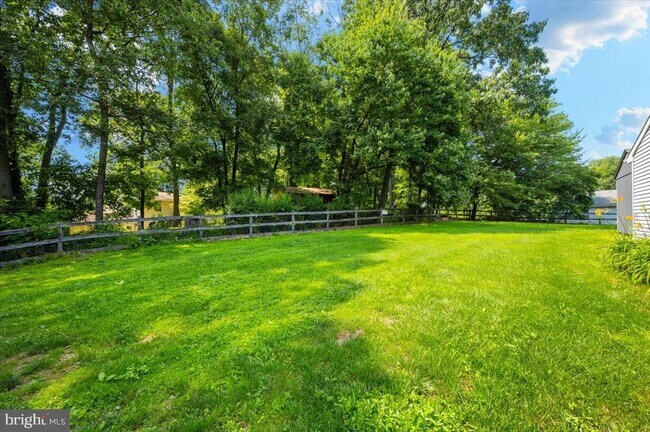 Building Photo - 11584 Liberty Oak Dr