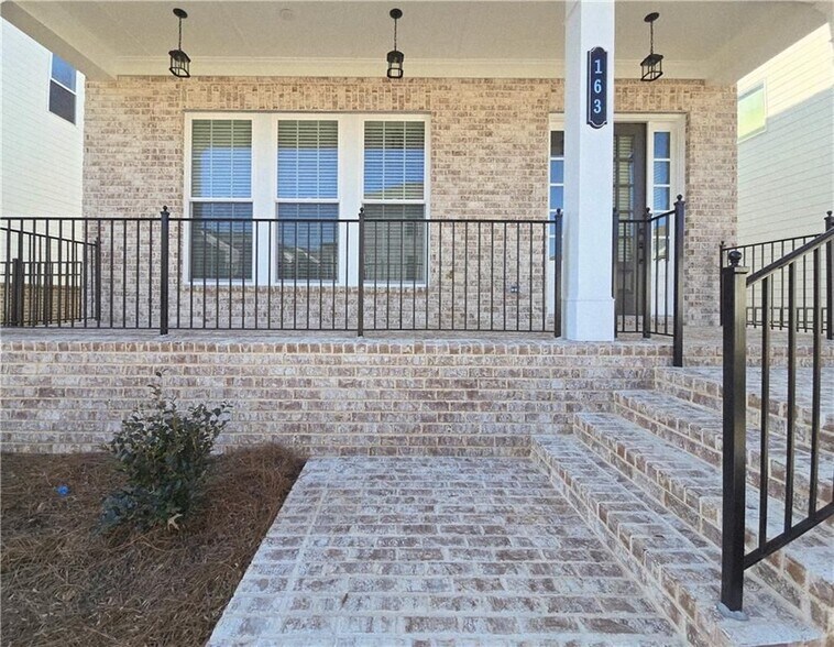 Building Photo - 163 Basil St