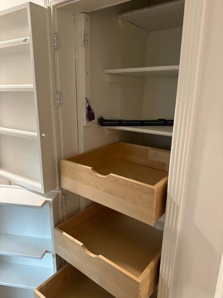 Building Photo - 22 Central Dr