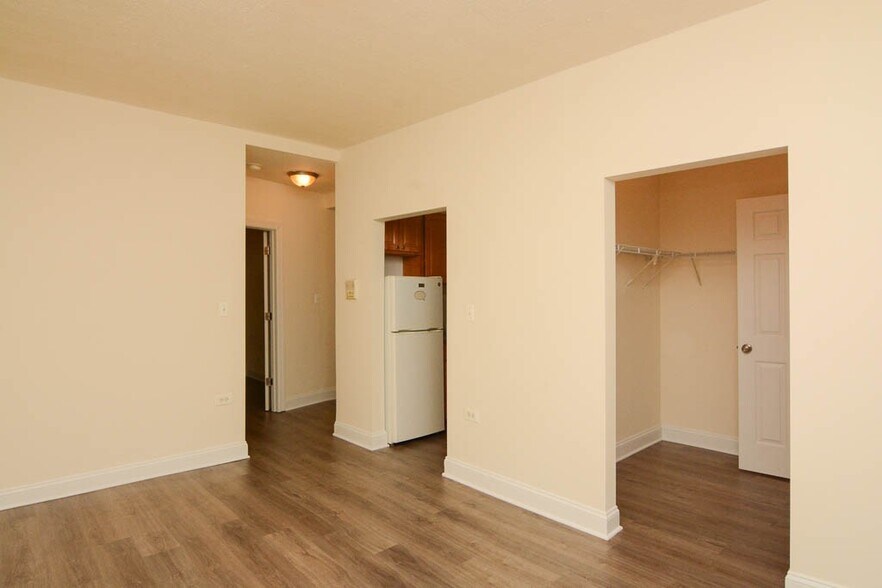 Building Photo - 1742 N Humboldt Blvd