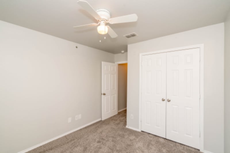 Building Photo - 10806 Mathom Landing
