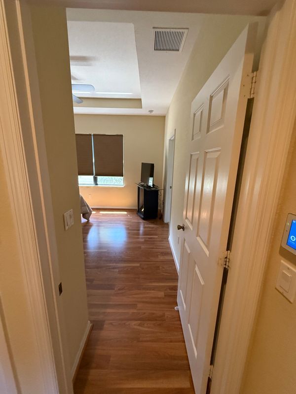 Building Photo - 1319 Clove Dr