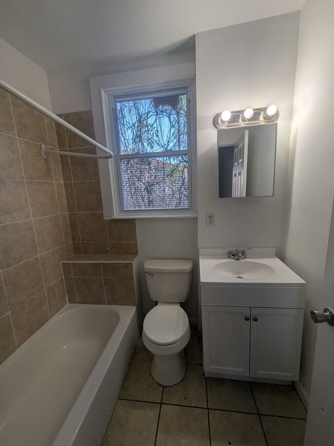 Building Photo - Updated Home - Nicetown