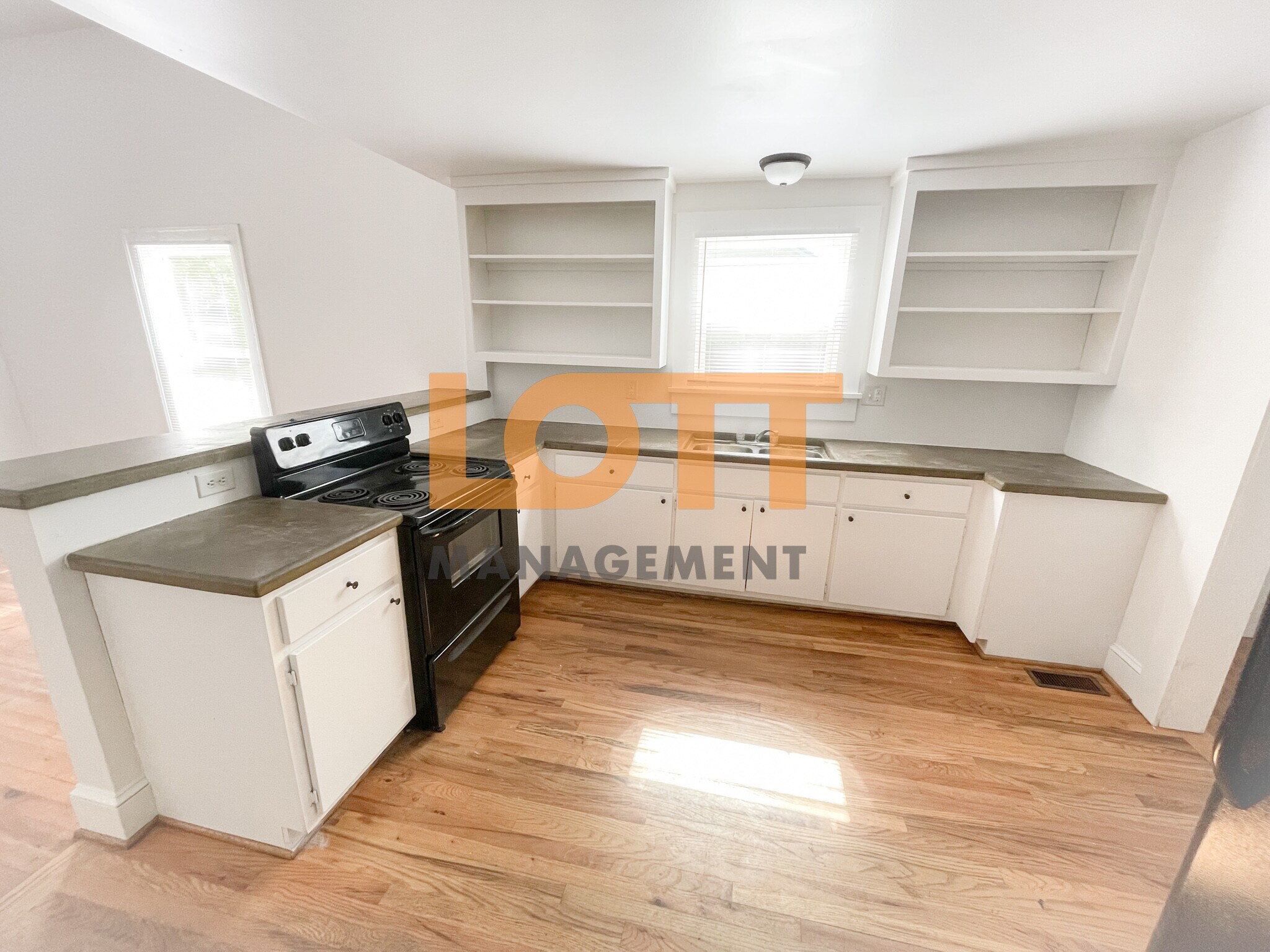 Building Photo - 6 Pelzer St